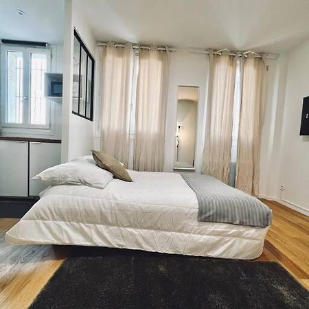 Appartamento Tres Beau Studio Refait A Neuf 2 Saint-Ouen  Esterno foto