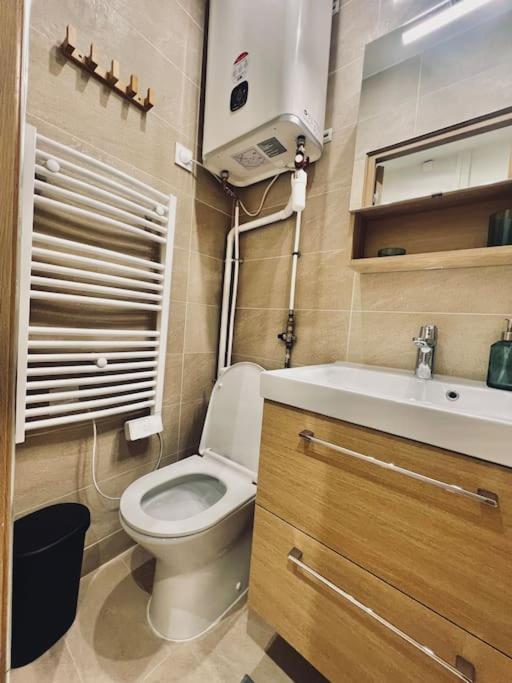 Appartamento Tres Beau Studio Refait A Neuf 2 Saint-Ouen  Esterno foto